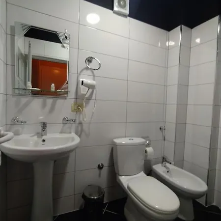 Bujtina Vasili 3* Korce