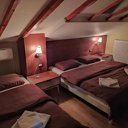 Bujtina Vasili Hotel 3*